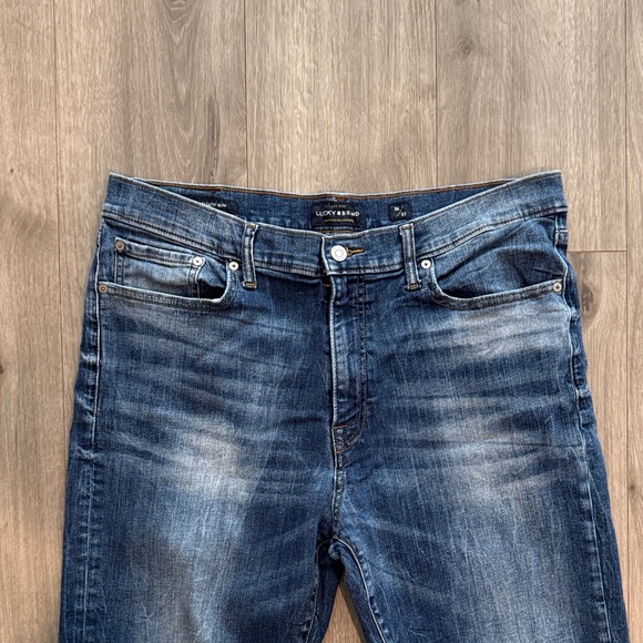 Lucky Brand Men's 410 Athletic Slim Jeans Size 36 X 32 - Picture 2 of 7